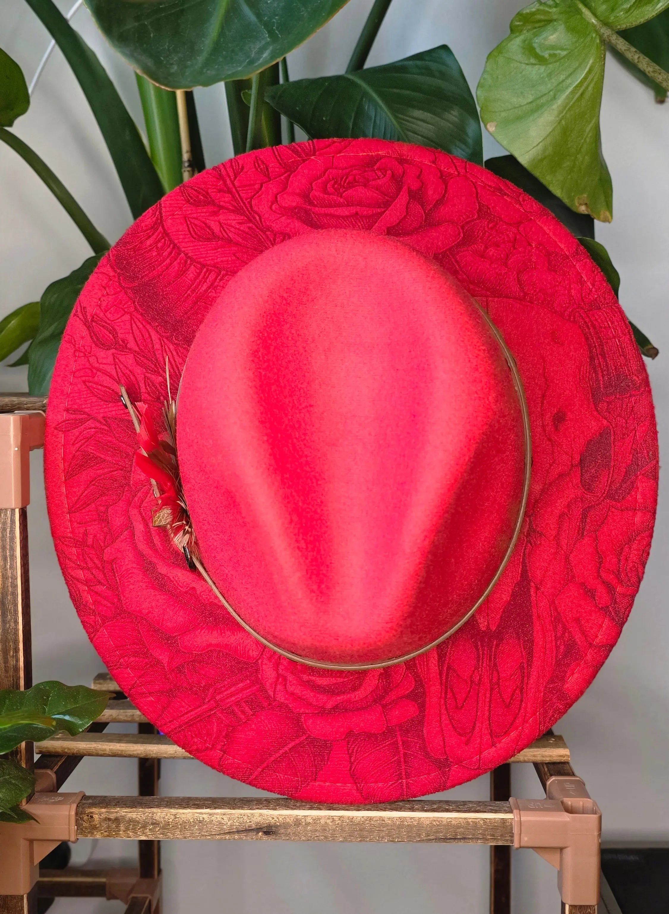 Red Western Fedora Hat with Engraved Rose & Skull Design – Adjustable Polyester Western Style Western Fedora Hats