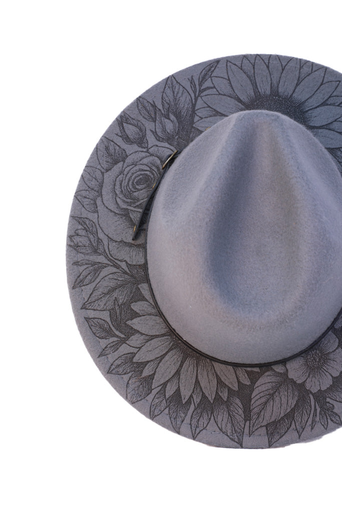 Adjustable grey fedora with floral detailing