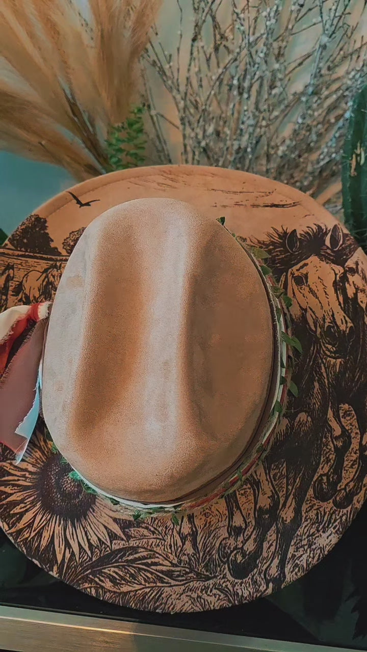 Engraved “Sunflowers & Wild Horses” Cattleman Hat